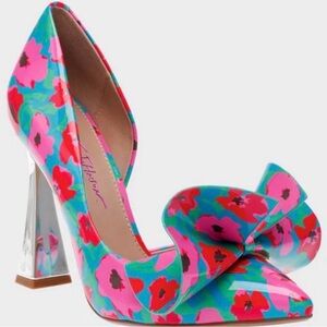 New without box Betsy Johnson